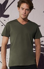 B&C Inspire Organic V-neck T-shirt.